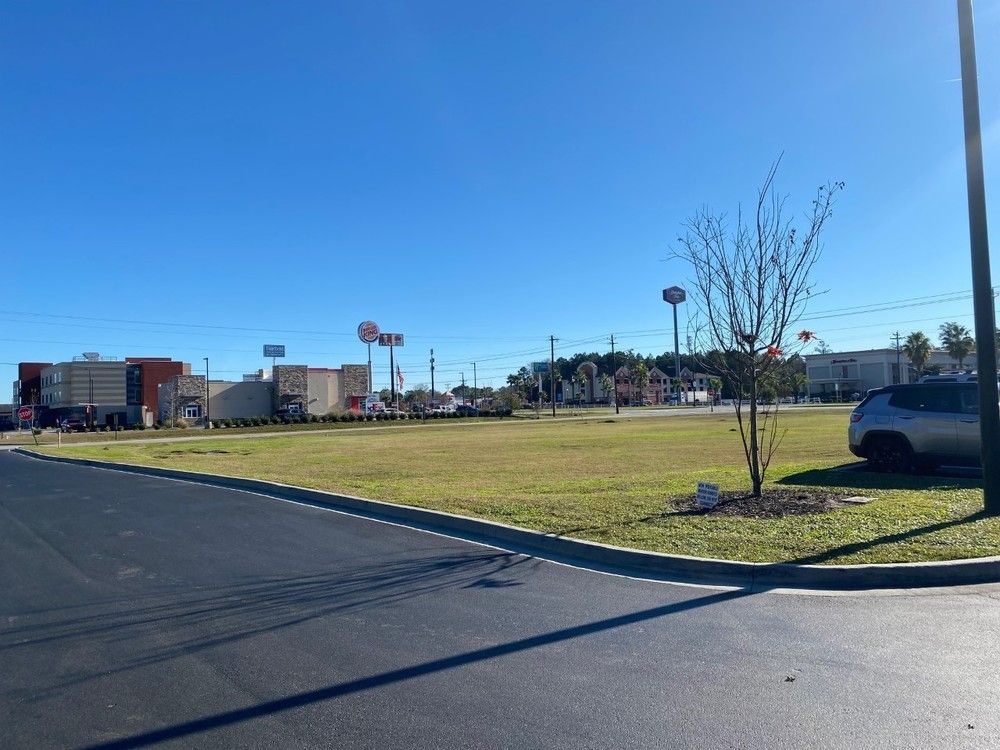 4270 US-17 S, Richmond Hill, GA 31324